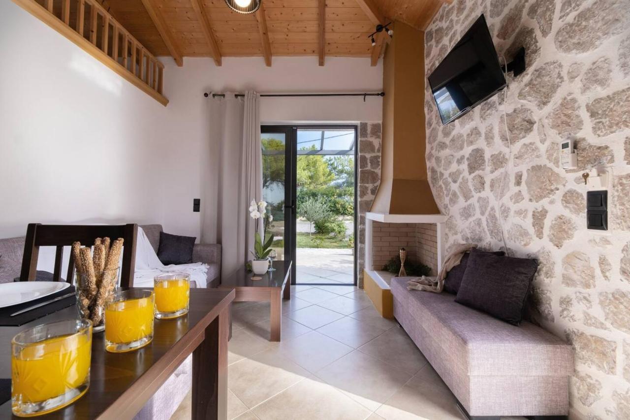 Villa On The Sea Agia Marina  المظهر الخارجي الصورة