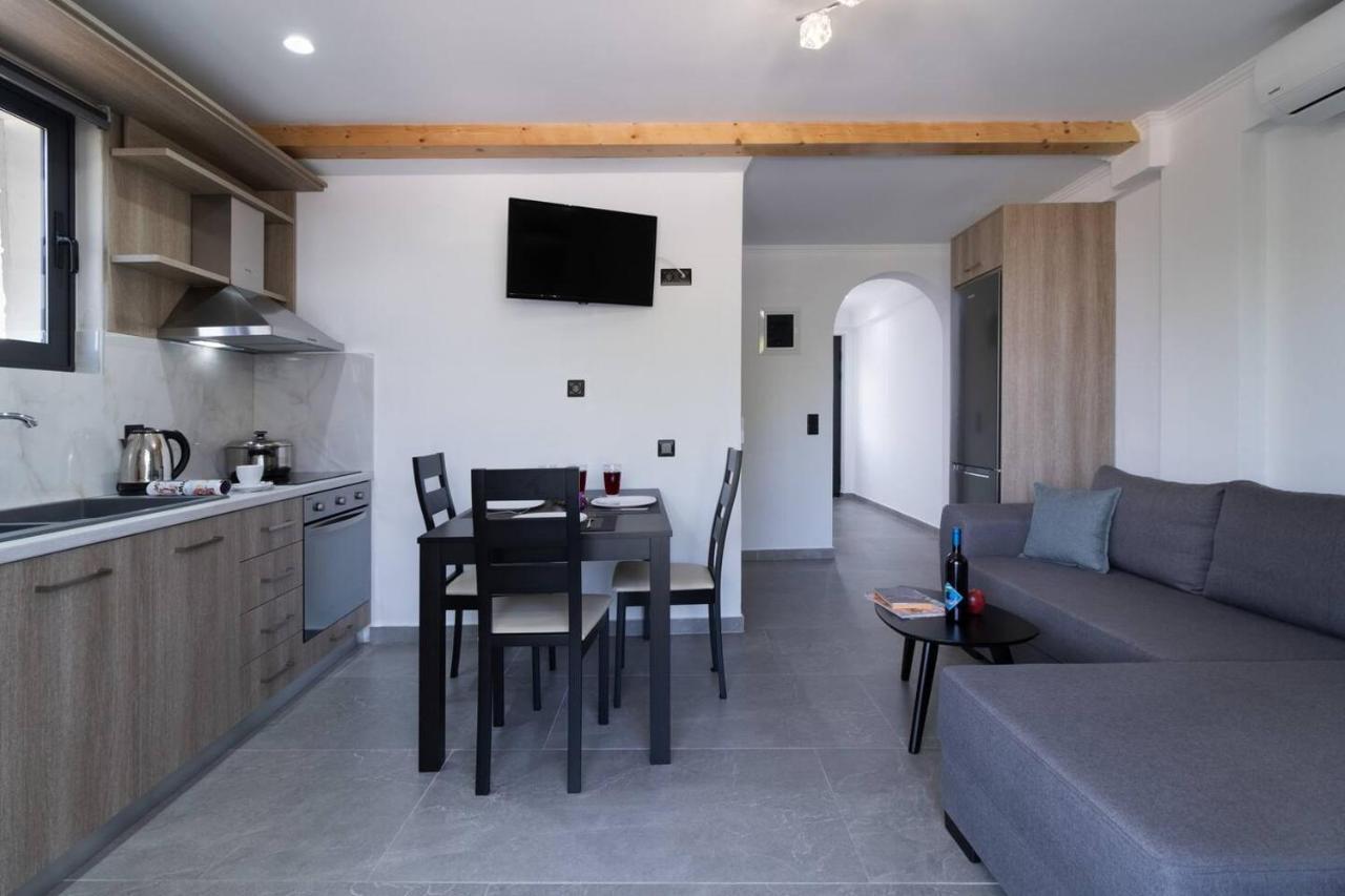 Villa On The Sea Agia Marina  المظهر الخارجي الصورة