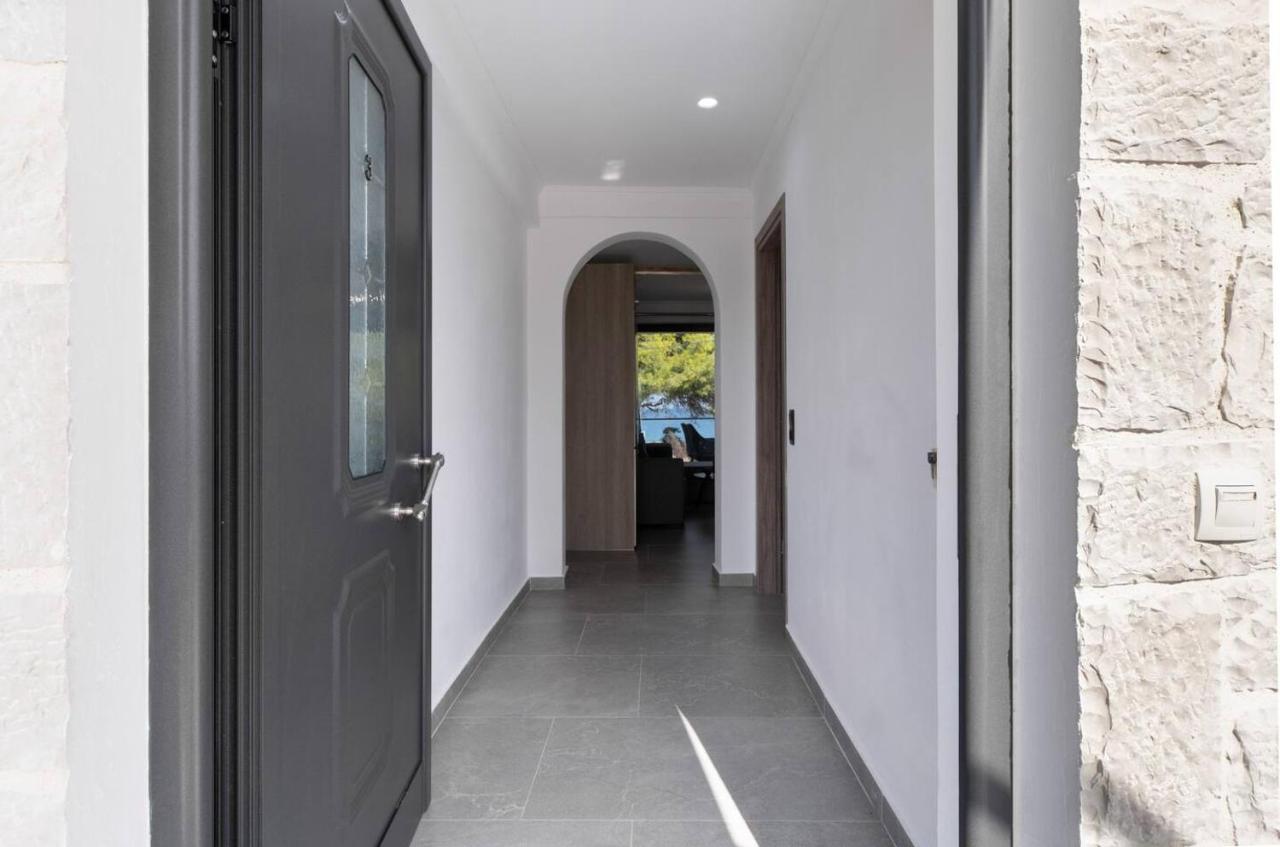 Villa On The Sea Agia Marina  المظهر الخارجي الصورة