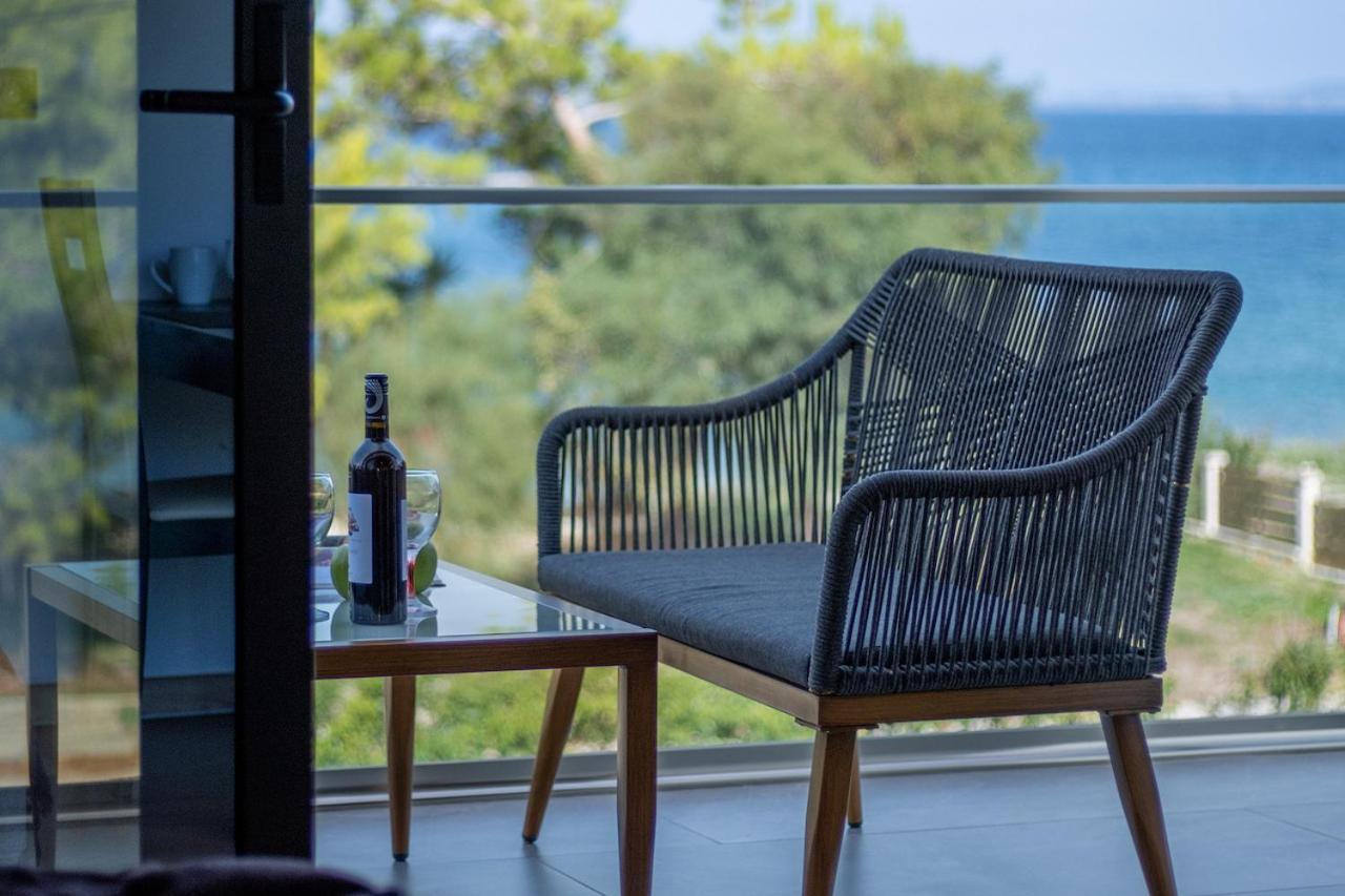 Villa On The Sea Agia Marina  المظهر الخارجي الصورة