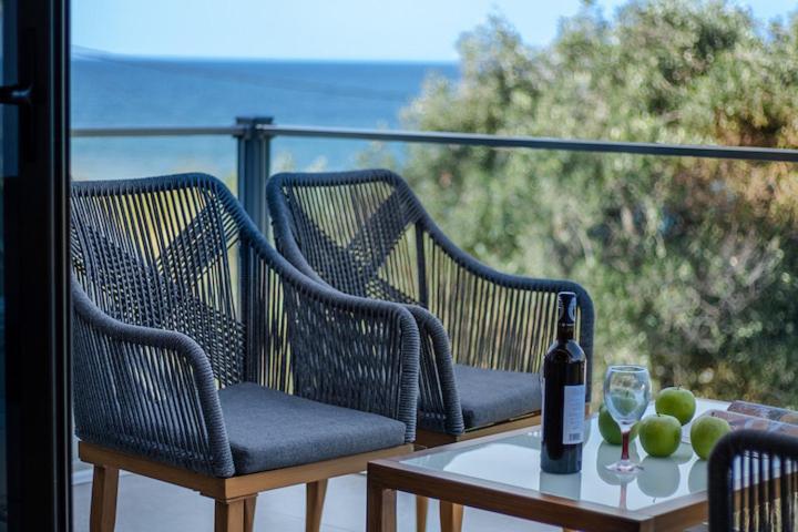 Villa On The Sea Agia Marina  المظهر الخارجي الصورة